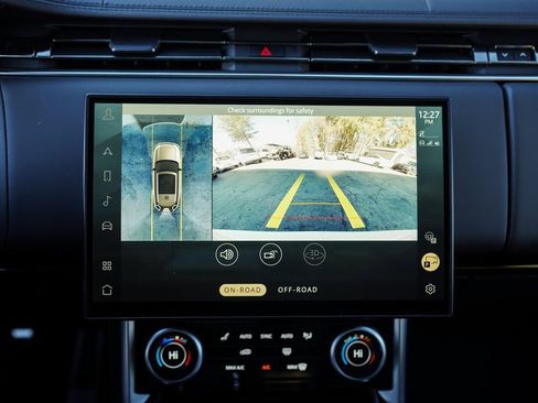 Used 2022 Land Rover Range Rover SE image 31