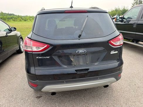 Used 2016 Ford Escape SE w/ Equipment Group 201A FWD image 10