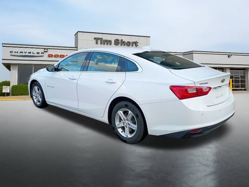 Used 2024 Chevrolet Malibu LT image 3