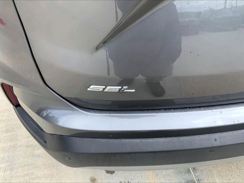 Used 2022 Ford Edge SEL AWD/4WD image 10
