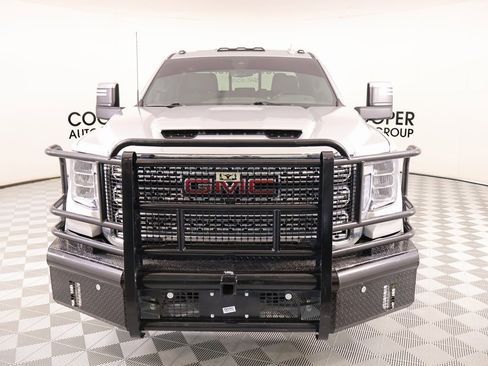 Used 2023 GMC Sierra 3500 Denali w/ Denali Ultimate Package image 9