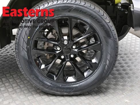 Used 2023 Jeep Wrangler Unlimited Sahara w/ Cold Weather Group image 34