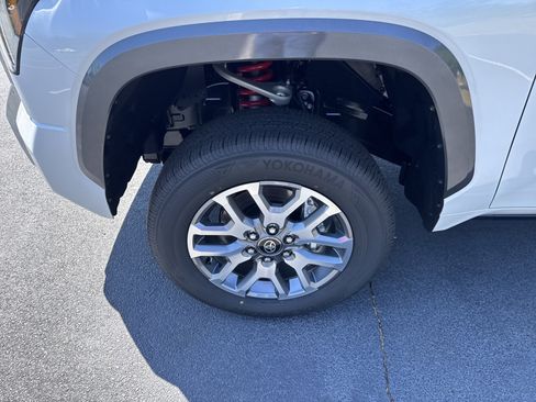 New 2026 Toyota Tundra 1794 Edition AWD/4WD image 9