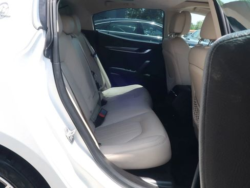 Used 2020 Maserati Ghibli RWD image 22