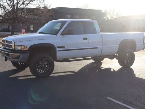 Used 2001 Dodge Ram 2500 Truck ST image 10