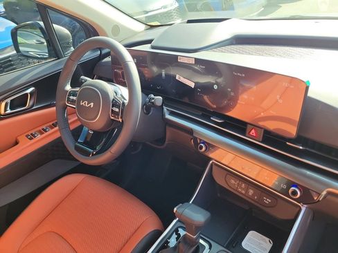 New 2026 Kia Carnival SX Prestige FWD image 8