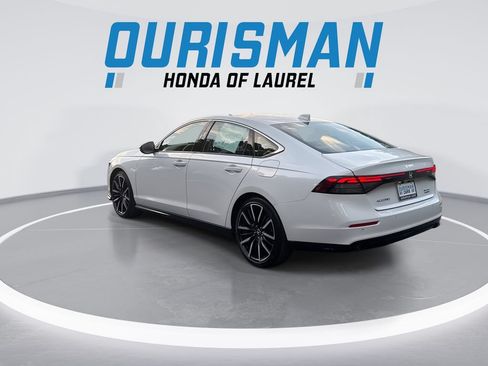 Used 2024 Honda Accord Touring image 6