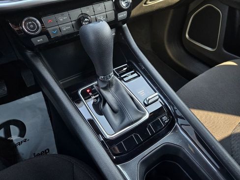 New 2023 Jeep Compass Sport image 22