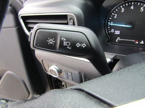 Used 2022 Ford Explorer XLT w/ Equipment Group 202A image 24