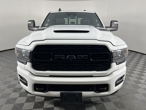 Used 2023 RAM 3500 Limited AWD/4WD image 5