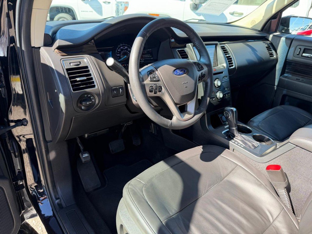 Used 2019 Ford Flex SEL w/ Equipment Group 202A FWD image 16