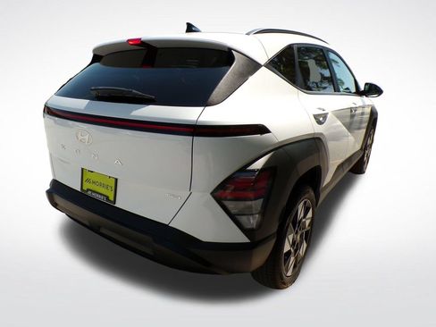 Certified 2024 Hyundai Kona SEL AWD/4WD image 6