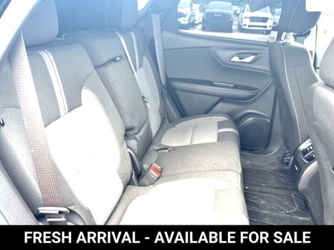Used 2024 Chevrolet Blazer LT w/ Midnight/Sport Edition FWD image 15