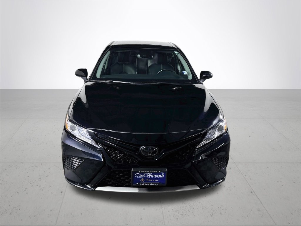 Used 2020 Toyota Camry XSE FWD image 3