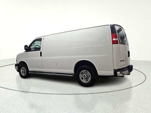 Used 2020 GMC Savana 2500 w/ Driver Convenience Package RWD image 8