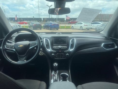 Used 2021 Chevrolet Equinox LT FWD image 19