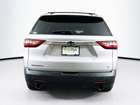 Used 2019 Chevrolet Traverse LT image 7