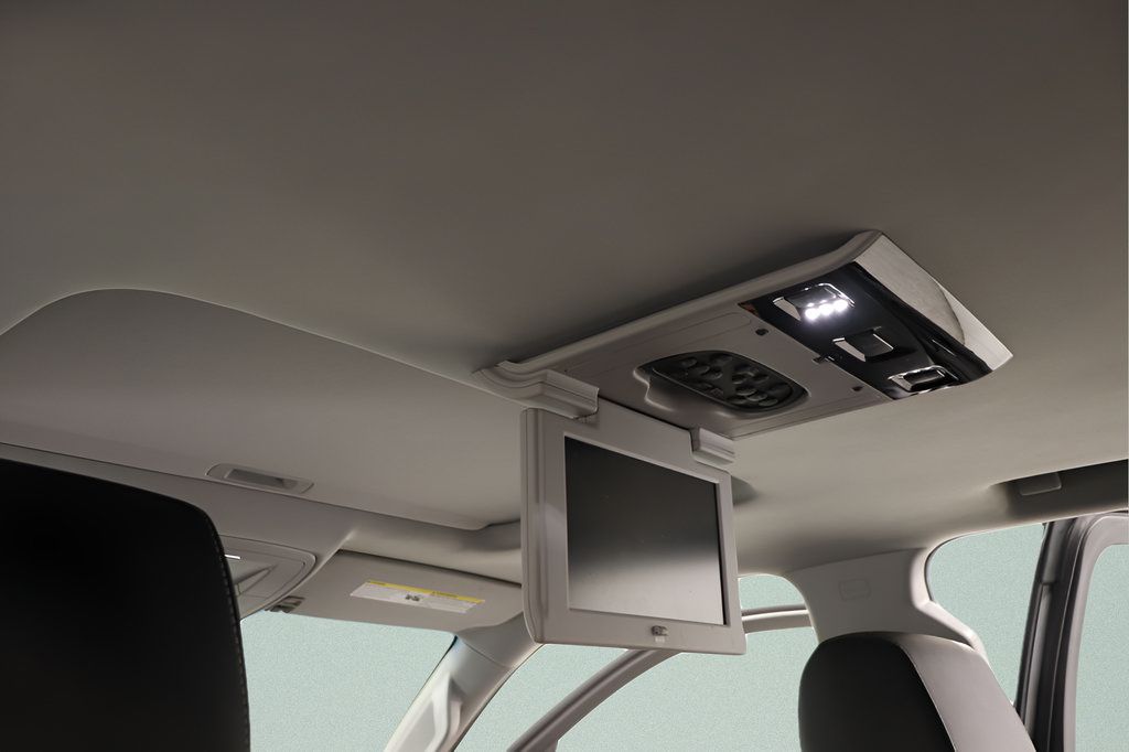 Used 2019 Chevrolet Tahoe Premier AWD/4WD image 10