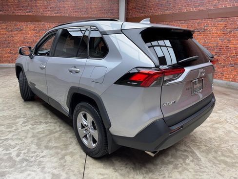 Used 2022 Toyota RAV4 XLE image 3