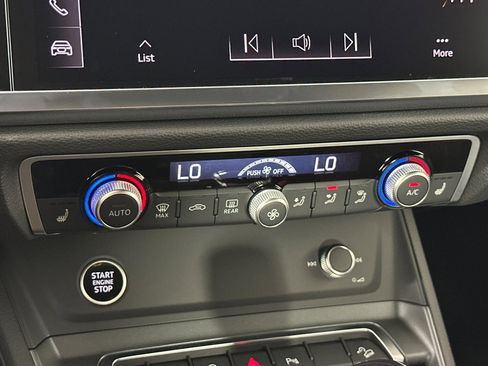 New 2025 Audi Q3 2.0T Premium Plus image 19