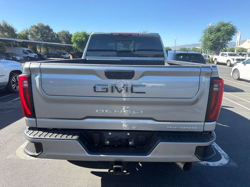 Used 2024 GMC Sierra 2500 Denali Ultimate w/ Max Trailering Package AWD/4WD image 5