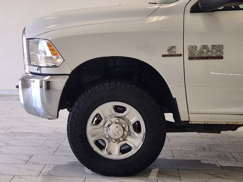 Used 2018 RAM 2500 Tradesman w/ Chrome Appearance Group AWD/4WD image 8