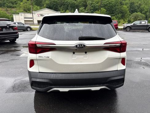 Used 2021 Kia Seltos LX AWD/4WD image 4