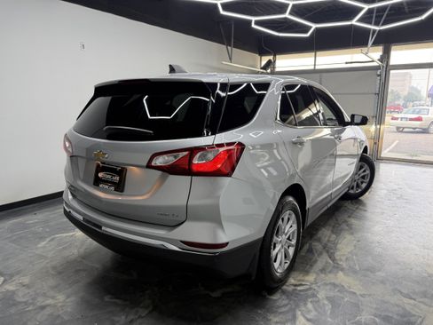 Used 2020 Chevrolet Equinox LT AWD/4WD image 2
