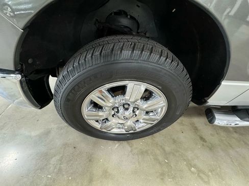Used 2012 Ford F150 XLT w/ XLT Chrome Pkg image 7
