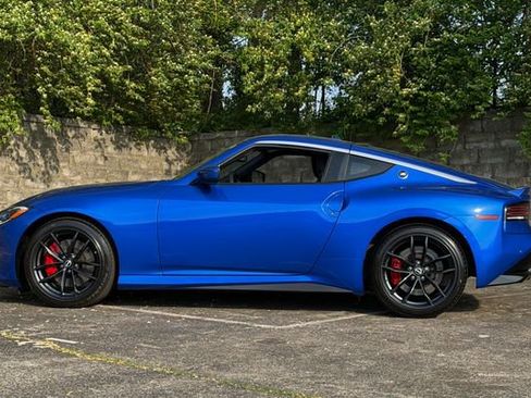 Used 2025 Nissan Z Performance w/ Floor Mat Package RWD image 9