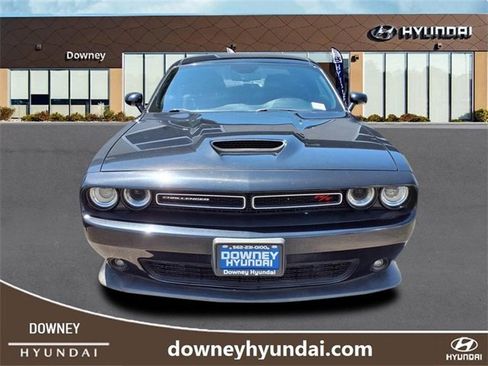 Used 2022 Dodge Challenger R/T image 2
