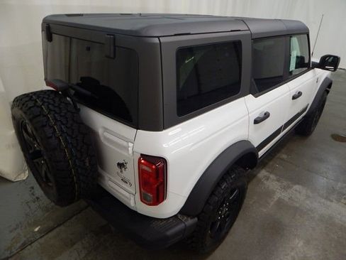 New 2025 Ford Bronco Big Bend w/ Black Diamond Package image 3