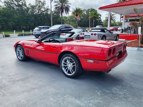 Used 1990 Chevrolet Corvette Convertible RWD image 6
