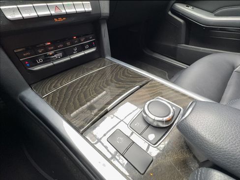 Used 2016 Mercedes-Benz E 350 Sedan image 39