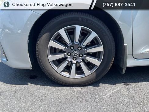 Used 2019 Toyota Sienna Limited Premium w/ Protection Package AWD/4WD image 5