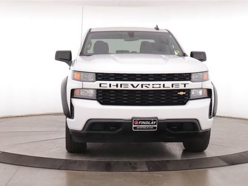 Used 2019 Chevrolet Silverado 1500 Custom w/ Custom Value Package AWD/4WD image 12