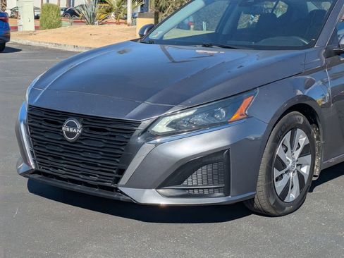 Used 2023 Nissan Altima 2.5 S FWD image 8