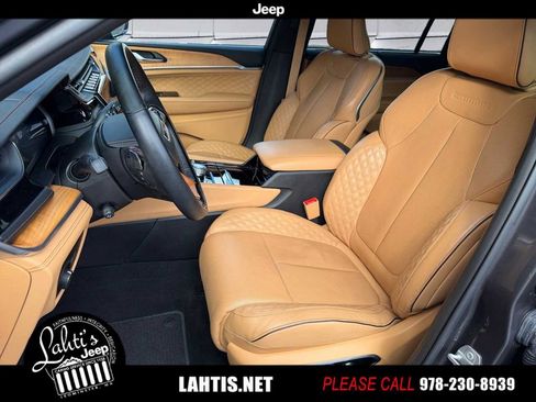Used 2023 Jeep Grand Cherokee L Summit image 7