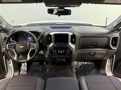Used 2020 Chevrolet Silverado 1500 LT w/ Convenience Package AWD/4WD image 10