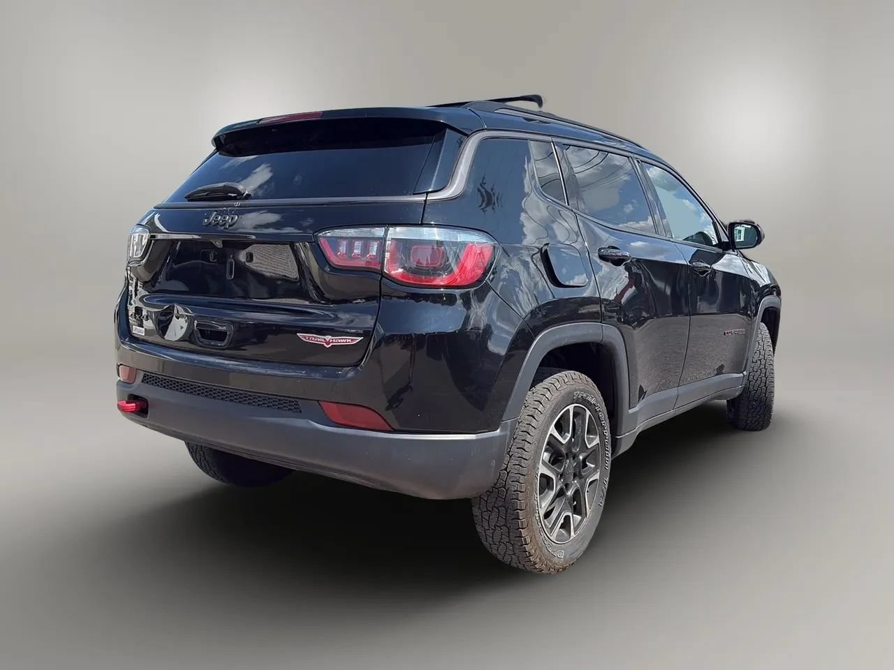 Used 2020 Jeep Compass Trailhawk AWD/4WD image 7