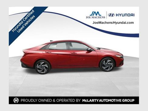 Used 2025 Hyundai Elantra Sport FWD image 1