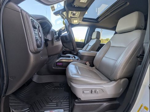 Used 2020 Chevrolet Silverado 1500 LT Trail Boss image 23