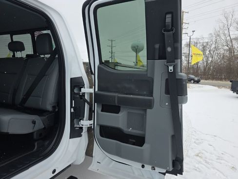New 2025 Ford F550 4x4 Supercab Super Duty image 29