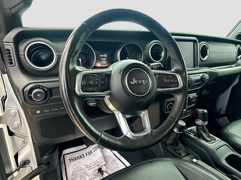 Used 2023 Jeep Wrangler Unlimited Sahara w/ Cold Weather Group AWD/4WD image 12