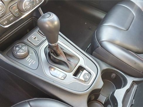 Certified 2022 Jeep Cherokee Trailhawk w/ Sound & Nav Group image 19