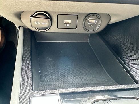 Used 2023 Hyundai Elantra SEL w/ Cargo Package image 22