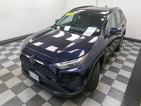 Used 2022 Toyota RAV4 XLE w/ Convenience Package AWD/4WD image 6