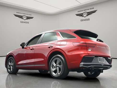 New 2026 Genesis GV70 2.5T Select image 12