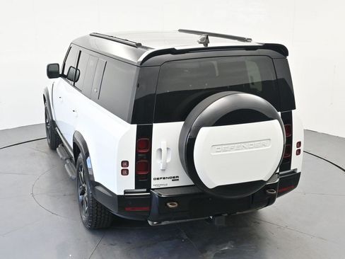 Used 2023 Land Rover Defender 130 X-Dynamic SE AWD/4WD image 23
