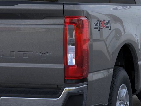 New 2026 Ford F250 XLT w/ Snow Plow/Camper Package AWD/4WD image 21